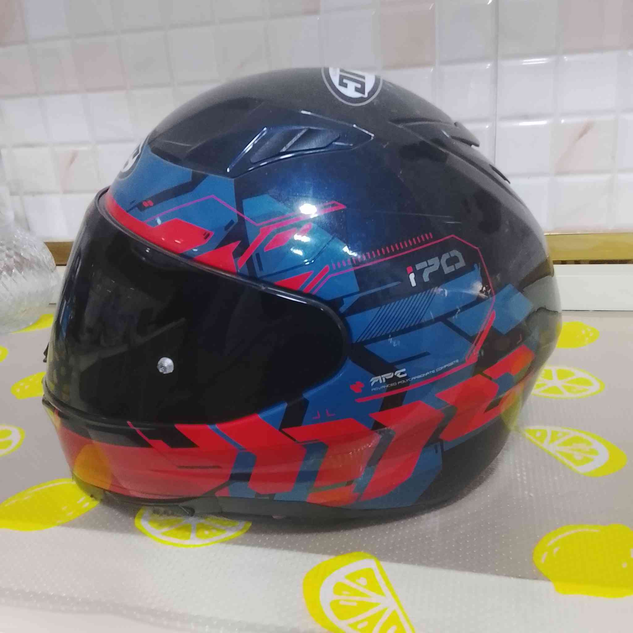 سلام عليكم شباب خوذة هيجز اصليه للبيع
الإستفسار***********
