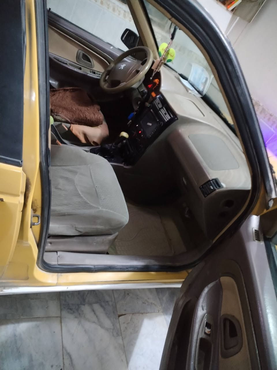 السلام عليكم
 بيجو اكد لميس موديل 2016
رقم ذي قار ضربه بيها جنطه مكينه تنقص صدر حداديه تعبان.
الهاوزن دبل بوربرن توني مسويه ودبل خلفي جديد كهربائيات كامله. مطلوبه هيئه من سنة ال٢١ سياره نظيفه وحلوه راعيها بناصريه رايدها مكانها ناصريه 
ب٢٥ وبيها مجال  وهذا وقمي
***********
