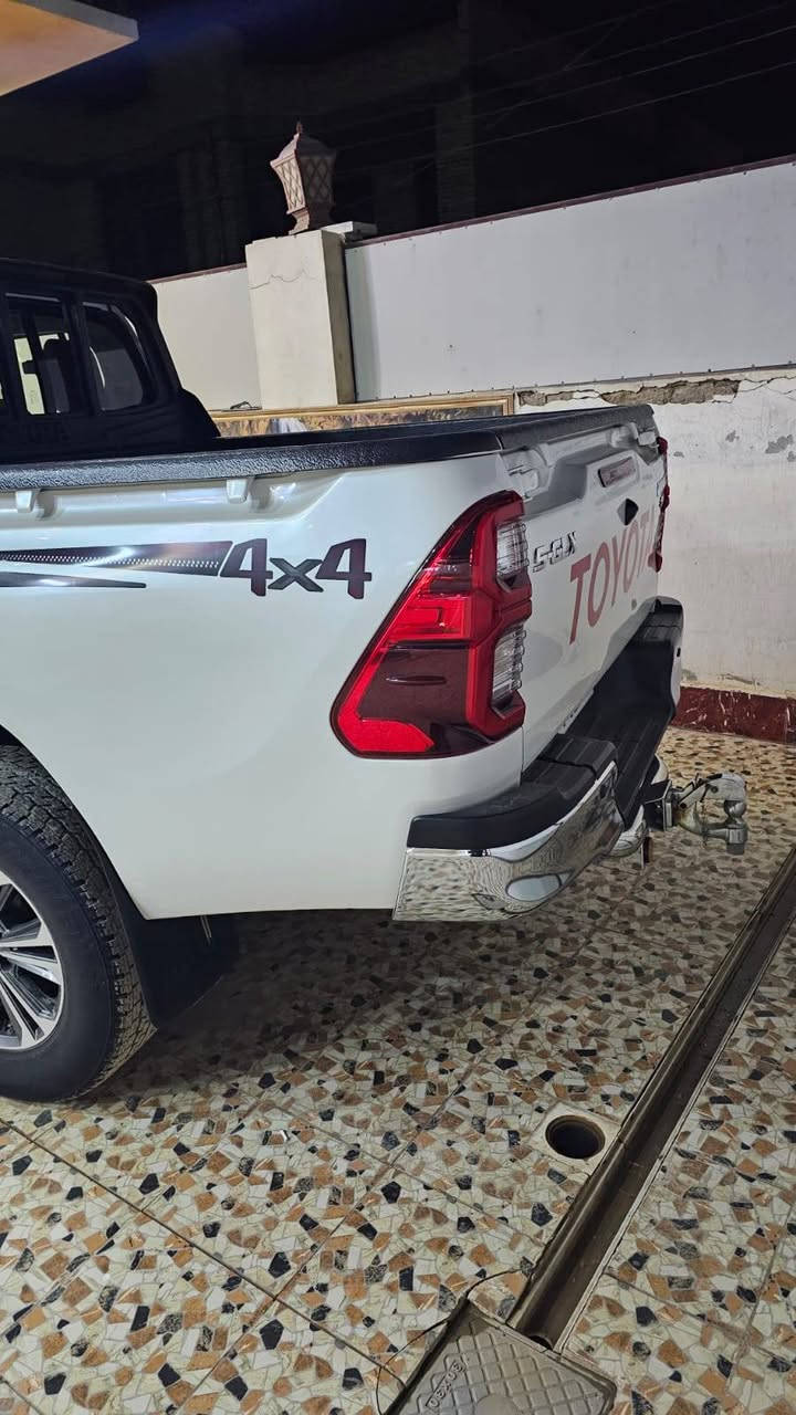 سلام عليكم للبيع بيكم  فورويل 
موديل 22.              سعودي 
سعر 315 بيه مجال 
فول مواصفات. ماشيه 61 
مكفوله من كل نواحي 
استفسار اتصال ***********
