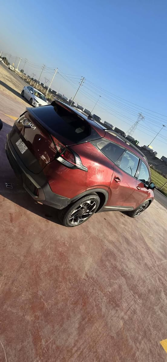 كيا سبورتج 2023
 
المحرك :٢٥٠٠ 
الگير : ٨ نمر

المواصفات : 🇽​🇱​🇦​🇮​🇳​
بصمه تشغيل- صندوق- ابواب -تشغيل عن بعد
شاشه كبيره على طول الدشبول
انظمه قياده نورمال- سبورت - سمارت - ثلجي
كشنات جلد لون اسود
كرسي السائق تحكم كهربائي
هند بريك بصمه
كامرا خلفيه
رادار امامي خلفي جانبي نقط عمياء
تحديد مسار ذكي
اشاره في المرايا الجانبيه
تشغيل عن بعد
تحكم ستيرن فول مواصفات 
اوتو هولد
اوتو ستوب
نظام ترحيب
تبريد قطعتين
مانع انزلاق
نزول منحدرات
نظام فحص ضغط الاطارات
نظام abs
تدفئه كشنات
قياده آليه ذكيه
كروز سرعه
سستم صوت هارمن
شاشه لمس متغيره لتحكم التبريد او الميديا
منافذ تايب سي عدد ٣ مع ٢ في الكشنات
اضواء ترحيب عند الاقتراب مع ترحيب داخلي عند الصعود او المغادره
كيجات الكترونيه متغيره حسب الوضعيات
الاناره الداخليه LED
ماسحه خلفيه
كامرة دوارة
""السونار مرفق المنشور""
السياره موجوده في بغداد المحمودية
للاستفسار ‏‪***********‬‏
السعر 175 ورقه وبيهه مجال بسيط بغداد, العراق
