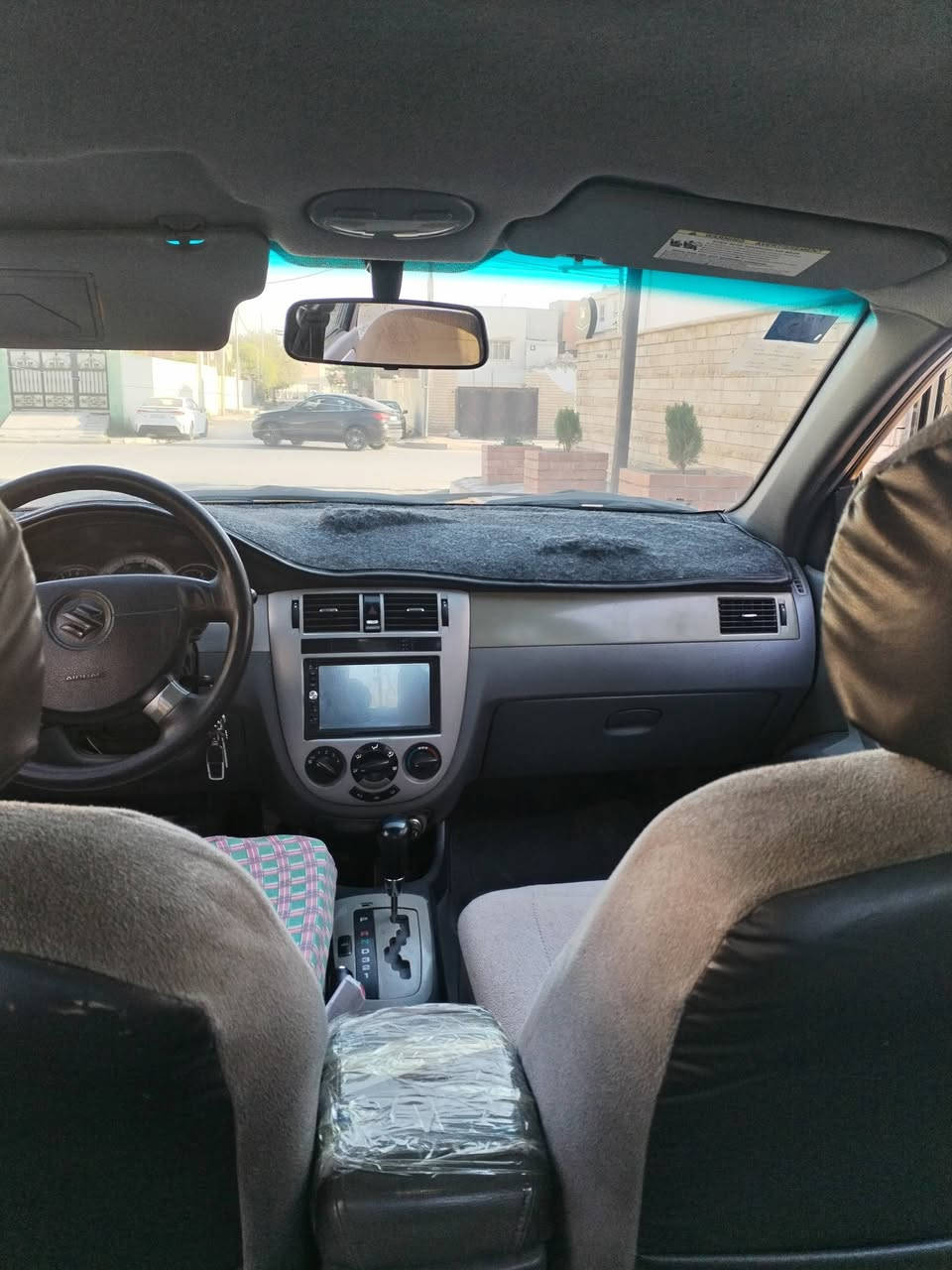 فورنزا للبيع ومراوس موديل 2007 رقم الهاتف *********** السعر (57) وبيها مجال
