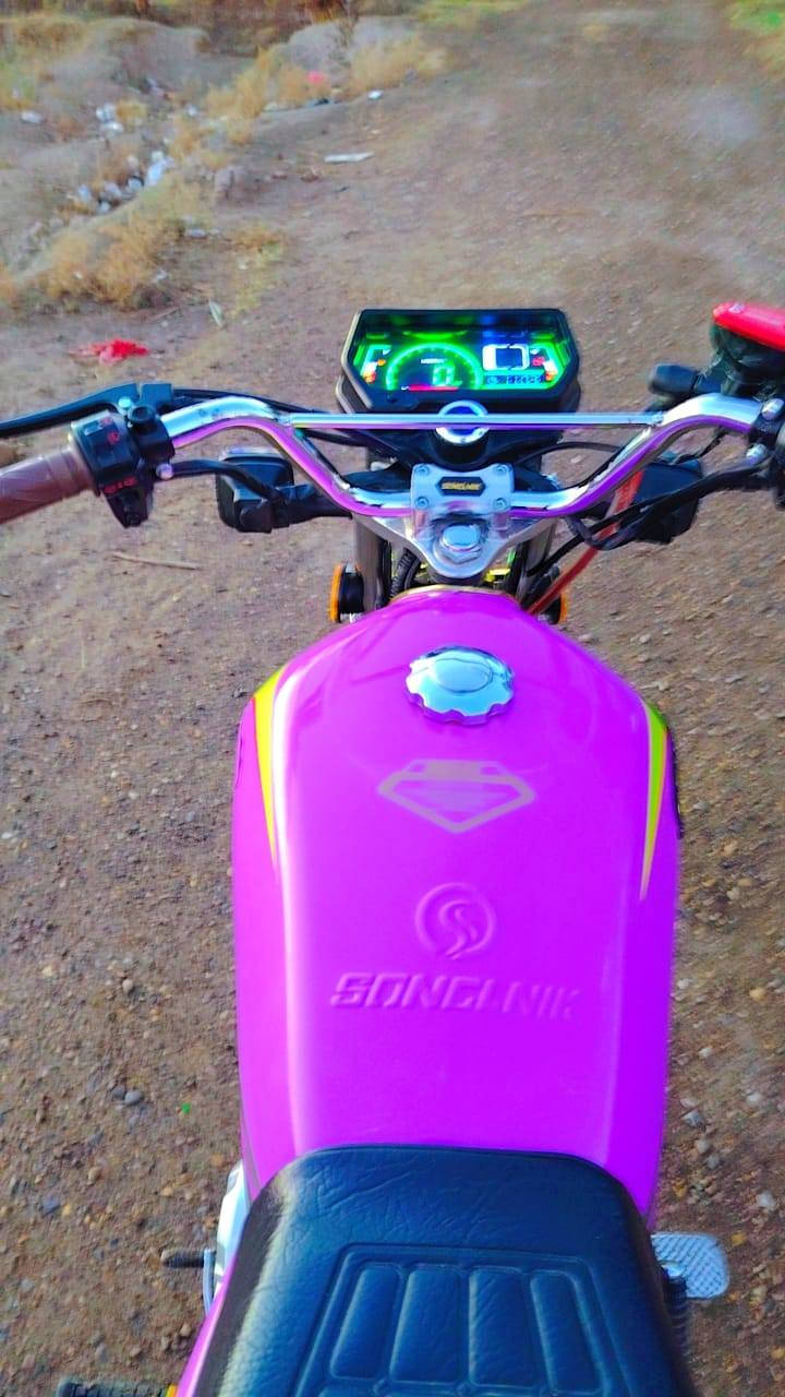 يا الله سلام عليكم دراجه للبيع سيفانه موديل 25 اوراق كامله بصمه عن بعد مكينه ٢٠٠ شرط بعده زيرو كفاله عامه من الشخط كهربائيات كله شغاله لون مميز انضف من الصوره اصبانه ما ممدوده عليه السعر ٧٥٠ وبيه مجال اتصل وبيك خير وتدلل ***********
