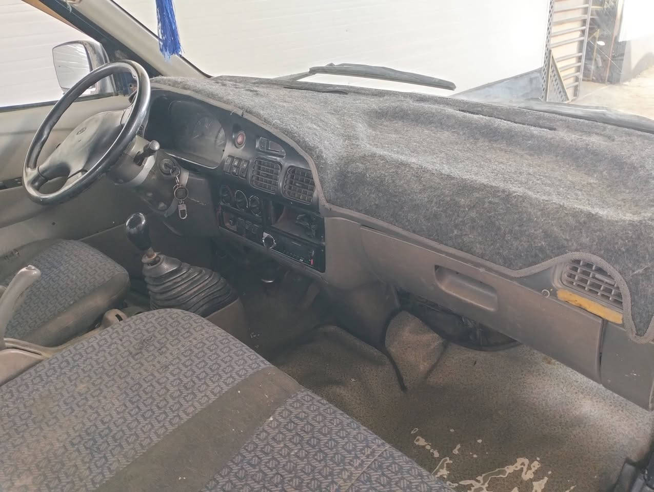 كيا بريجوا سياحي موديل 96
سنويه لل30 باسمي
مامطلوبه ولاربع 
كير محرك 3000
اكسل جديد
دواخل حلوه
تخم تاير 
السعر 53والشراي بيه خير ويدلل
للاتصال ***********
