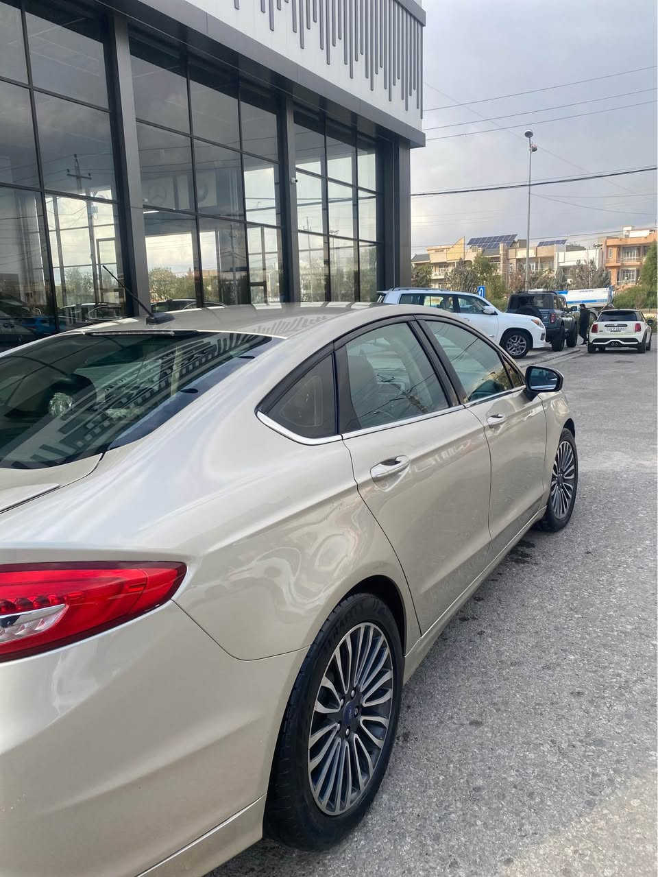 فورد فيوژن (٢٠١٧)سئ پارچه ى بوياغه بى ژورى بئ ليدان مه كينه (١.٥)توربويه نه كرايه ته وه فول مواسفات به ناوى خومه (٨٨)هه زار رويشتيه هه مو گيانى به شه رته
(***********) أربيل, العراق
