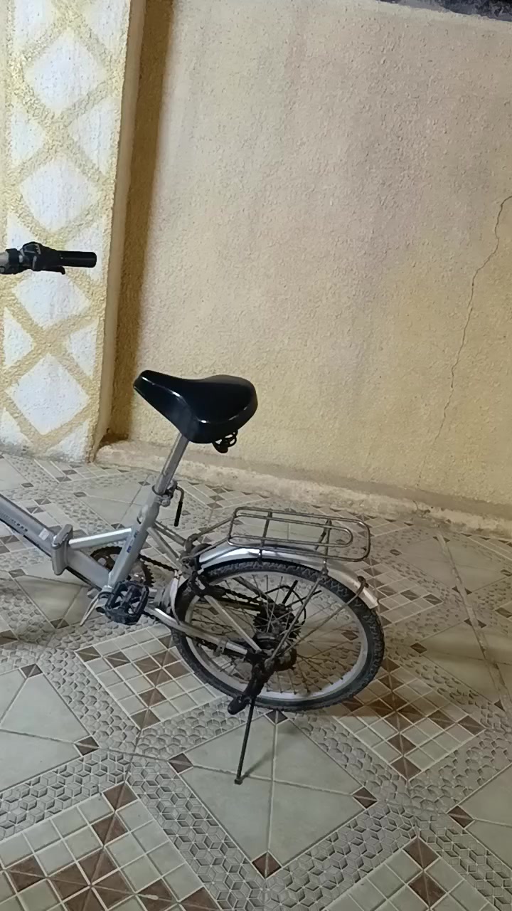 سلام عليكم بايسكل البيع رقم ***********
