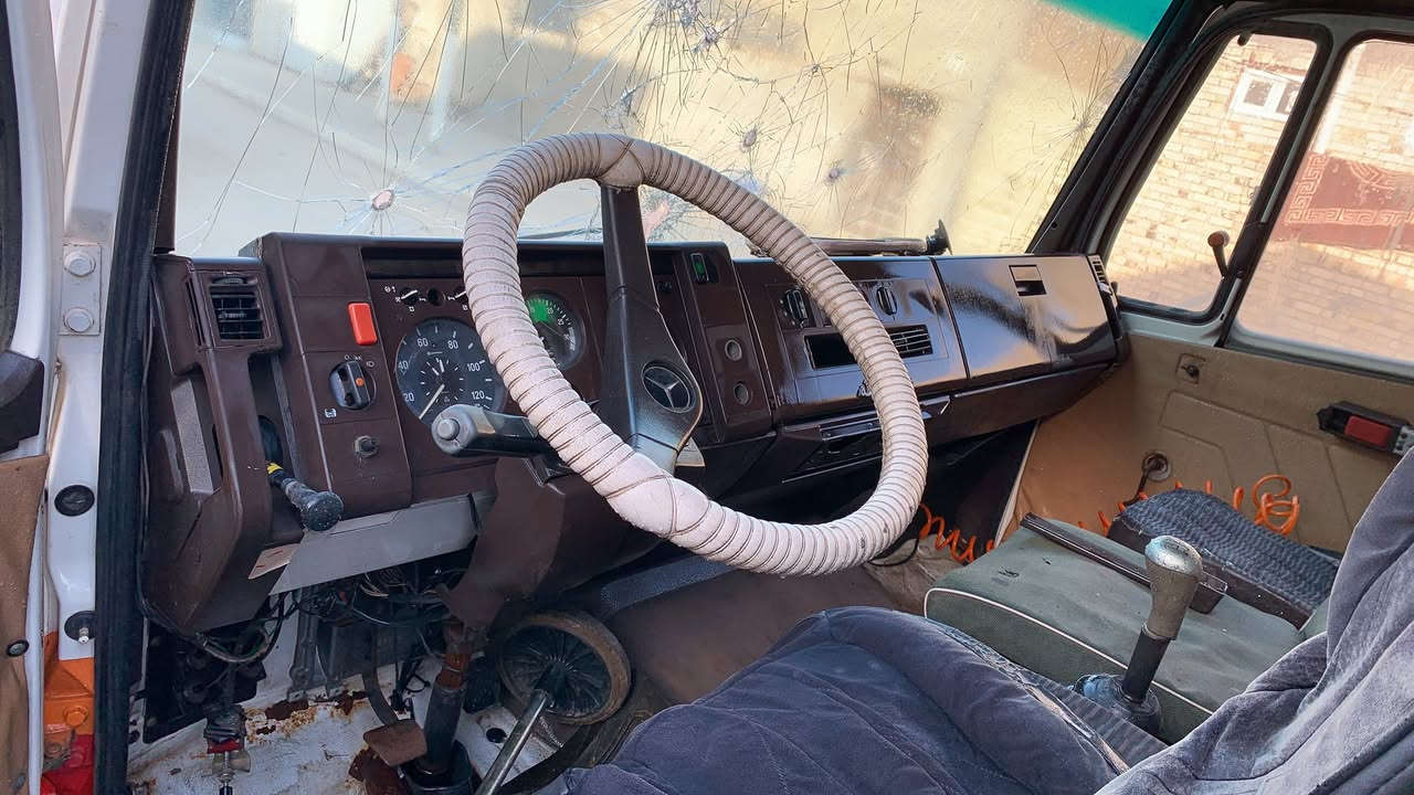 السلام عليكم

عندي البه للبيع رقمه كربلاء وراعيه بكربلاء السعر 65 وبيه مجال للشراي مكان السياره ديوانيه...

للاتصال:***********
