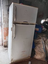ثلاجة • للبيع • متاح