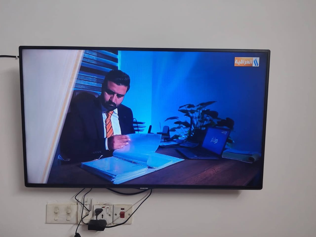 بلازمه للبيع حجم 43 تكنك ع نت ب 90 الف 
*********** بغداد, العراق
