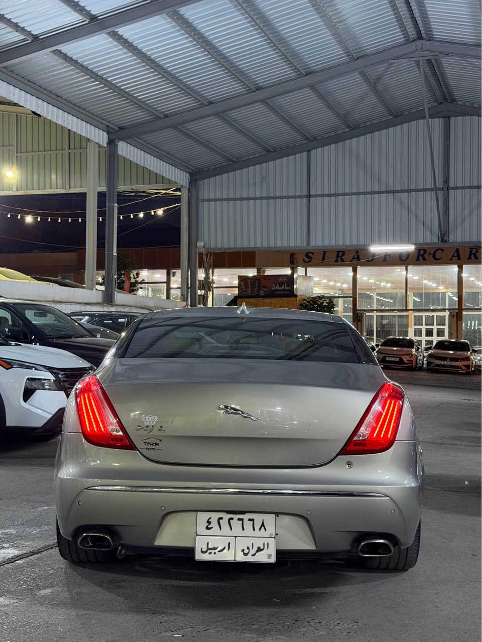 Jaguar XJL موديل 2013 سياره سفر شركه سردار سياره ثنين سويج ضمان دولي سياره بدون صبخ بشرط و كير و محرك بشرط محرك مرغوب اربعه سلندر سياره ماشيه 80 يعني سياره سفر و مكفوله من كل شي سياره موسفات فول فول لارج بانوراما شاشه كبير كوشن جلد هيتر تبريد مساج خزن ستيرن هيتر سياره  فتل كاميره و داتاشو رادار امامي رادار خلفي مرايه رادار يعني سياره فول موسفات من اخير عليها غرامات 5 ورقه ينزل من سعر سعر سياره 125 و بيها محال *********** دهوك, العراق
