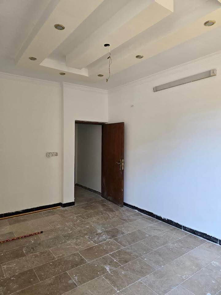 دار للأيجار في شارع فلسطين  قريب جداً من الشارع العام منطقه وشارع جداً هادئ المساحه 65 متر واجهه 7 متر بناء حديث رصيف واسع وشارع واسع يحتوي على استقبال ومطبخ وخدمات و 3 غرف نوم البيت جاهز للسكن بدون اي نقص

للاستفسار الاتصال :

***********
*********** بغداد, العراق
