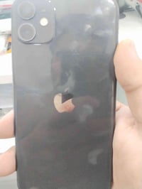 ايفون 11 عادي للبيع ذاكرة 256 مفتوح مبدل شاشة وبطارية فيس ايدي مو شغل ...