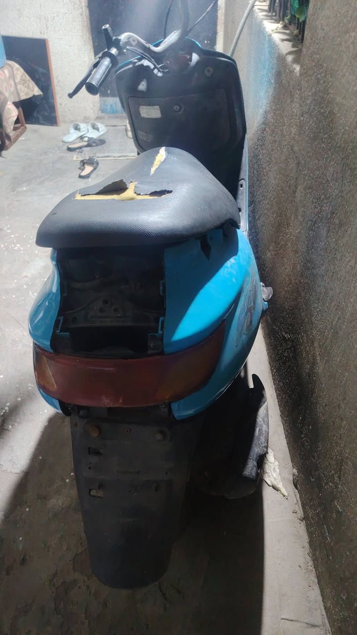 فراشه للبيع نقصهه بس كلجات من اشغلهه يطلع صوت بصفحه كلجات ٢٠٠ وبيهه مجال بصره قبله سوق المسطر *********** وتساب
