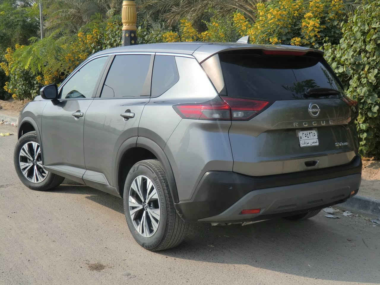 نيسان روج موديل 23 
مواصفات Sv  AWD
محرك 1.5 تيربو 201 حصان وعزم 300 نيوتن
رادار امامي وخلفي وجانبي 
توقف ذاتي
قيادة الية
اوتو هولد 
اوتو ستار
خمس اوضاع قيادة
نقطة عمياء
كامرة خلفية 
تبريد امامي خلفي مناخين
فول تحكم ستيرنك مع اوامر صوتية
شاشة تدعم ابل كار بلي واندرويد اوتو
كشن كهرباء
لايت ليد مع انارة نهارية
العداد 14 الف ميل مشي امريكا
السيارة جديدة بمعنى الكلمة 
الحادث فقط تبديل چاملغ ايسر وصبغ طرف البنيد والباقي مكفول كفالة عامة محرك كير تبريد شرط بلادي برغي ما مفتوح صور الحادث 👇 مرفقة 
السعر 155 بدون رقم تترقم محافظات 
مرقم بأسم المشتري 170

مزيد من التفاصيل الاتصال على الرقم 
***********
مكان السيارة كربلاء
