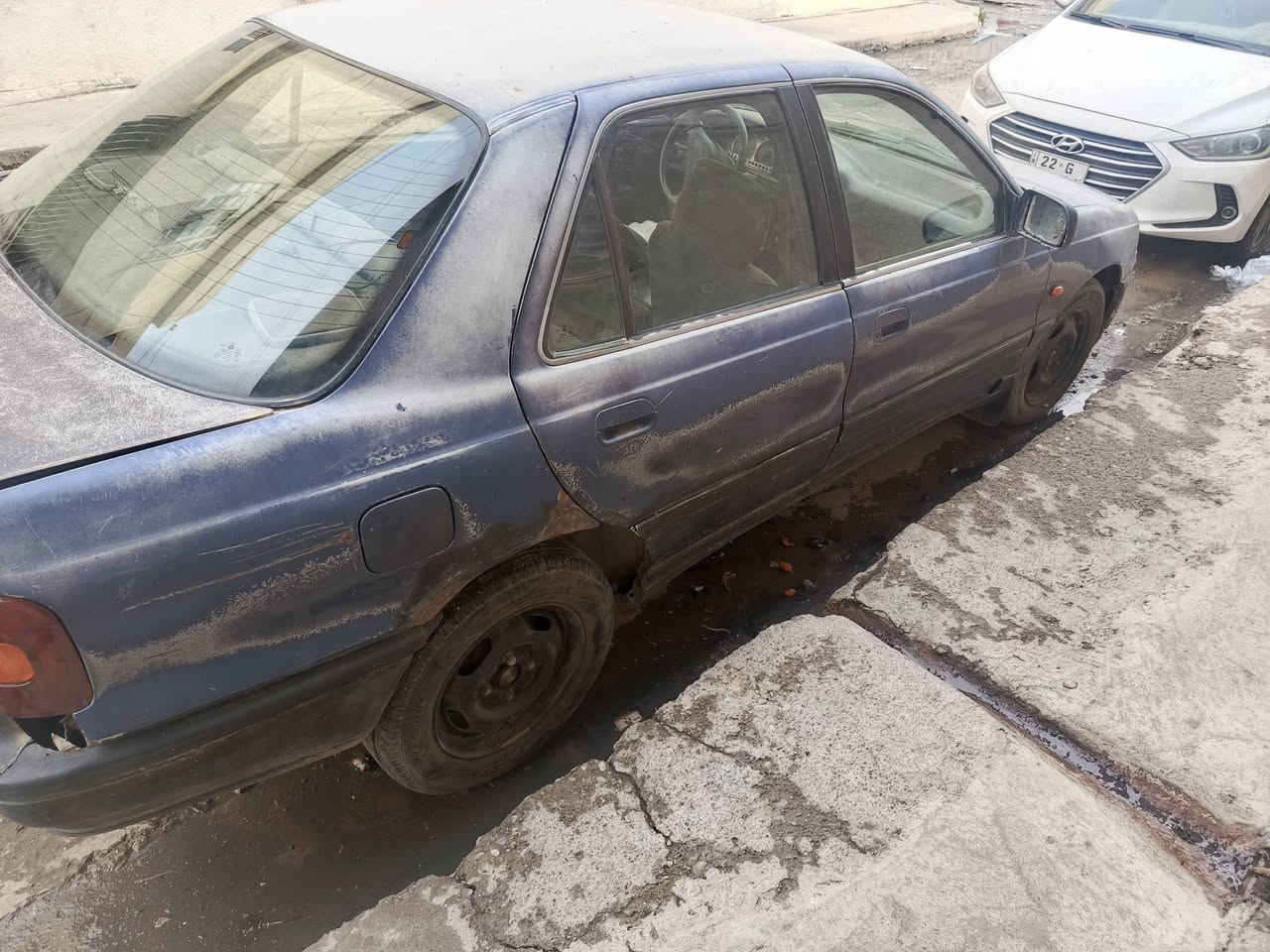 سيارة انترة موديل 1992 رقم الماني تحويل بدون وكالة التفاصيل معه صاحبة السيارة. ***********
