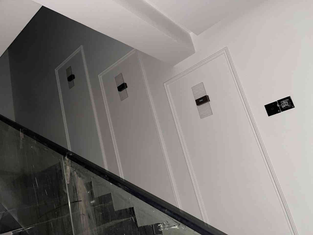 تم بفضل الله اتمام احد الوحدات السكنية في مجمع أسد بابل السكني 
والصور تعكس دقة العمل وجودة المواد المستخدمة ومن الله التوفيق .
علماً ان الكادر مستعد على تطبيق اي ديكور يختاره الزبون وحسب الطلب وبأسعار تنافسية .

للتواصل على الارقام التالية:

 ‭0770 473 2202‬
 0771 342 7555‬
