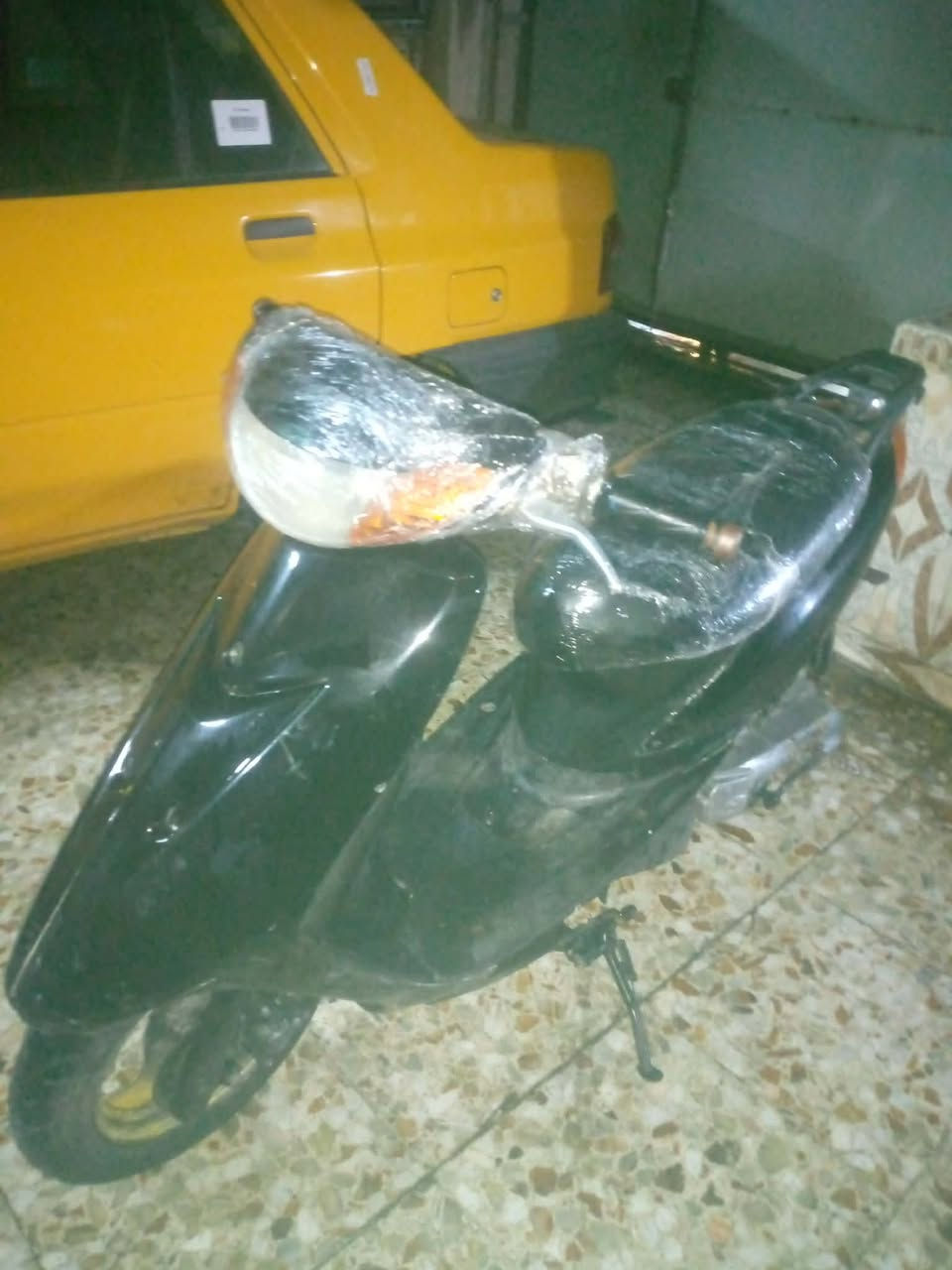 السلام عليكم عصفورية كاملة كفرات بلادي دراجة بلادية كاملة لايتات شغالة صوت اكسند كلش خفيف دراجة شلعة ومعدل هندر واحد لسعر 180وبيهة مجال مكاني بغداد الشعب
***********
