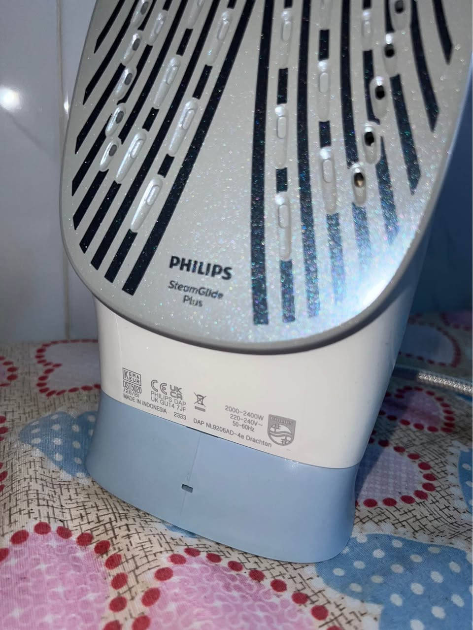 وتوی فلێپسی  نیوز لەندی بەشەرتی ئەسڵ یو بێکیشەی زۆر کەم یشیان کردوە *********** Singapore
