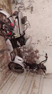 بايسكل شحن كهربائية للبيع مستعمل عوزه بطاريات سعر 150وبي مجال الاستفسا...