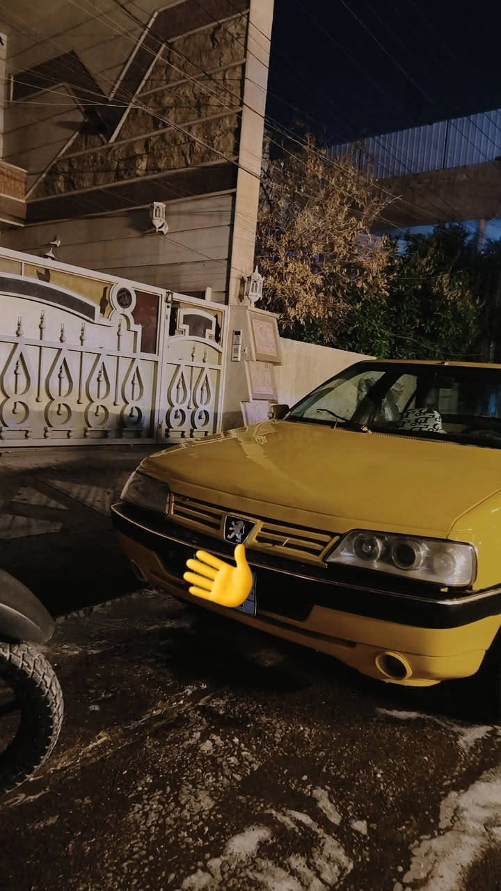 سلام عليكم بيجو موديل 2010مصبوغه عام جماليه مابيه ضربه السياره ومكينه وكير خير من الله واكو شغلات بسيطه نواقص لين اني ماعندي مجال اسويه والسياره واكفه بالباب مطالعه مكاني بغداد البياع سعره  20 وبيه مجال ***********
