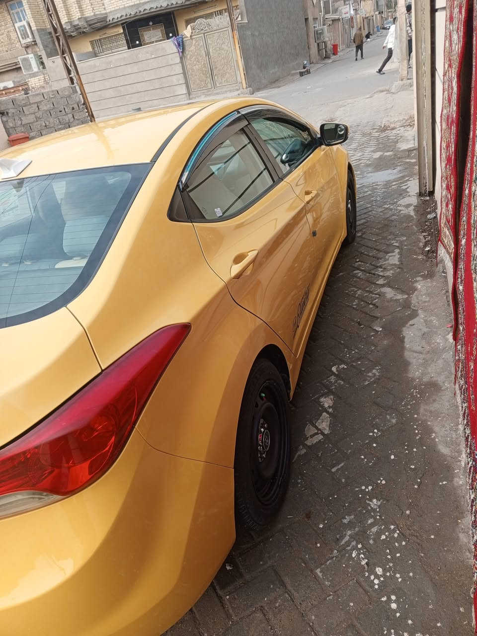 السلام عليكم الانتره للبيع 2013 
فول مواصفات بصمه فتحه تحكمات 
امريكي حادثها ربع البنيد فقط بدون دواخل 
الغد شاصي كله مكفول بدون اي دواخل 
مكينه 2000 دوش  سونار مرفق بالمنشور 
 منظومه غاز ومنظومة تبريد كله جديد
بسمي مصفره هيئة وغرامات 
مكاني بغداد السعر 108 
***********
