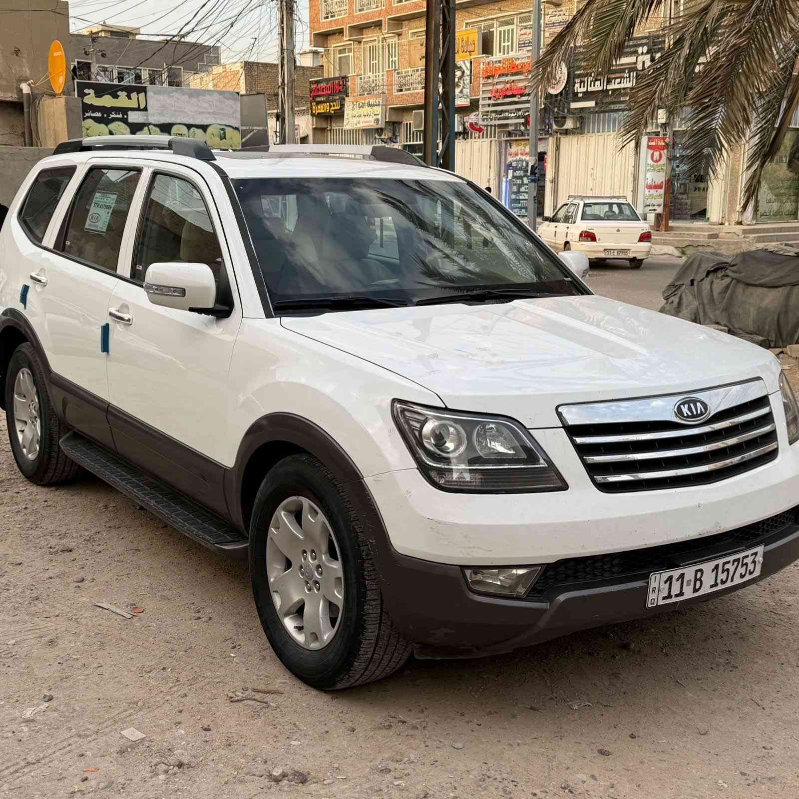 🌷ببركة الصلاة على محمد وآل محمد 🌷للبيع كيا مهافي موديل2012لون ابيض  رقم بغداد الدولي الجديد ب اسمي هزه وفحص وسنويه كله جديد تريد تحويل  ثاني يوم بيه  بابتين صبغ اثر شخوط فقط شي    مواصفات  فول البصمه ول   ابواب كشنات جلد وكهرباء  تبريد وتدفئة الكشنات فتحه سقف طكتين گير ومحرك مكفولات برغي ممفتوح بيهن على وضع الشركه مكينة 6 سلندر 7 راكب 3 ثلاث قطع تبريدً مركزي منفصل شاشه كبيره وكامره دواره فول تحكم ستيرن جهتين كروز مثبت السرعه مانع الانزلاق لد امامي ولد خلفي  نضام منحدرات كشافات زينون لايتات زينون بك لأيد LED ويل كب كبير مود درايف ثلاثه انضمه قياده سبورت وسمارت وايكو اقتصاد البانزين كشن كهرباء  داخل لونين بيجي واسود وبعد بيها مواصفات اكثر / مكان السيارة بغداد- الرصافه🌷🌹🌷🌹
للاستفسار الاتصال على 
الرقم  ***********وبيه واتساب#السعر_158 🌹🌹 وبيها مجال  للشراي🥀🥀
ملاحظة ⚜️ السيارة كاملة بدون اي نقص العنوان بغداد ا
