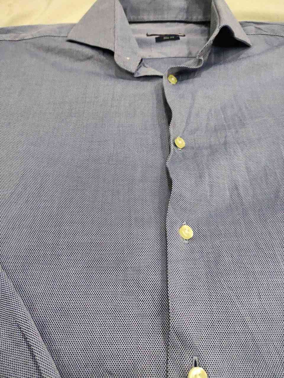 TOMMY HILFIGER ✔️✔️ 
باله اوريجنال 💯💯 
النظافة 💯💯  
L القياس 
M ممكن يلبس
58cm عرض الصدر  
يتوفر توصيل 6 الاف لجميع محافظات العراق 🚙


**إذا كنت صاحب هذا الإعلان وتريد حذفه لأي سبب، رجاءا أرسل رسالة إلى الدعم الفني**