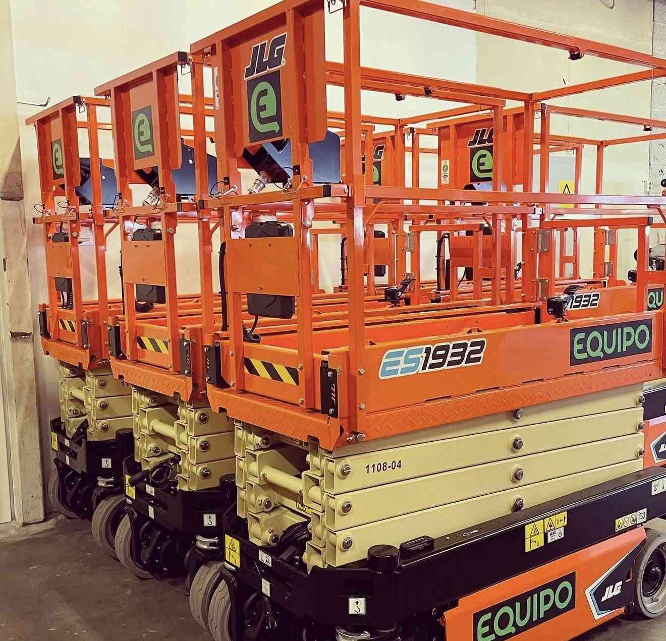 السلام عليكم تتوفر باسكتات مصاعد مقصيه وشخصيه شحن وكهرباء كافه الارتفاعات ايجار وبيع للاتصال ***********  العنوان بغداد باب الشيخ كراج الحرباوي
