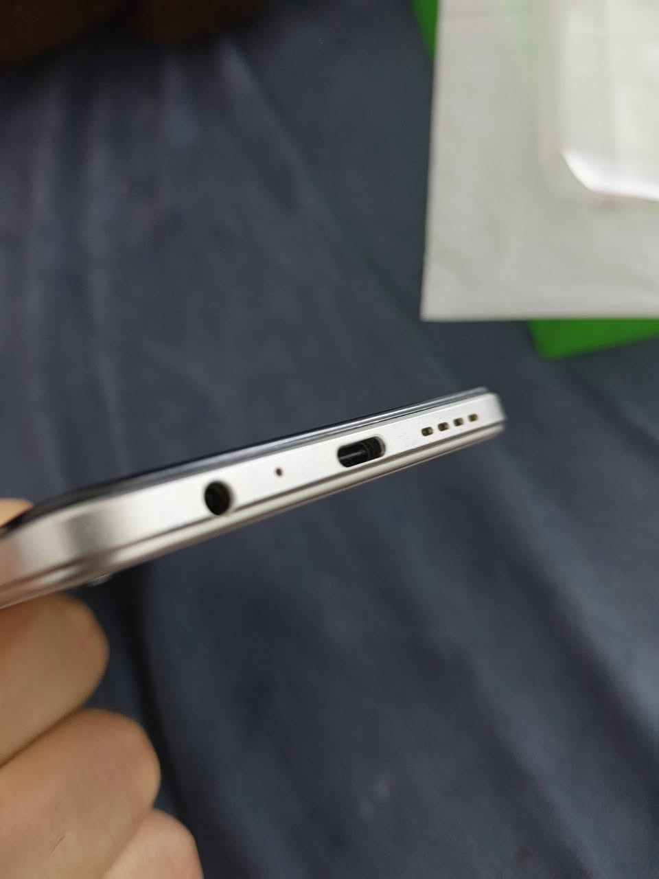 سلام عليكم 
جهاز انفنكس نوت 11 ذاكره 128 كارتونه وشاحنه ملحقات كامله 
نضافه , 95,%
مكاني بغداد الامين الثانية 
رقمي ***********
