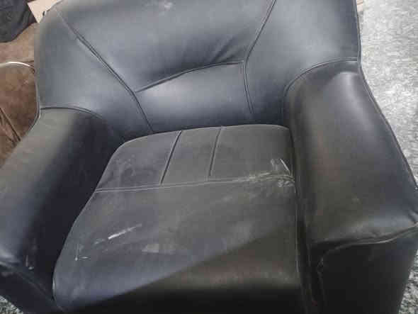 تخم 4 مقاعد مستعمل 

الرقم: ***********
