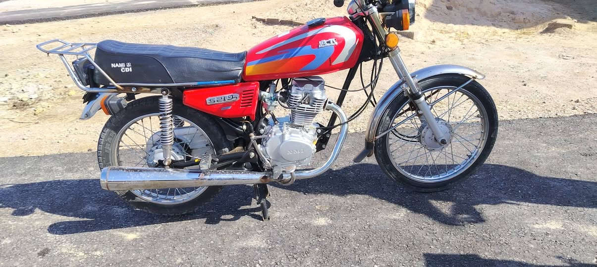 سلام عليكم دراجة نامه شلامجه  للبيع مكفوله بدون اوراق مكينه جديدة دراجة ماعوزها شي المكان صدر المجر قريب السيد ابو سدره السعرر 650//// ***********
