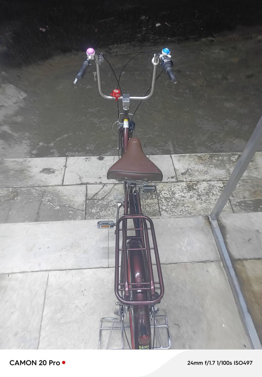 السلام عليكم بايسكل للبيع او مراوس بدراجه 60 نضيفه مكان بغداد الدورة المهدية الثانية للتواصل ***********
