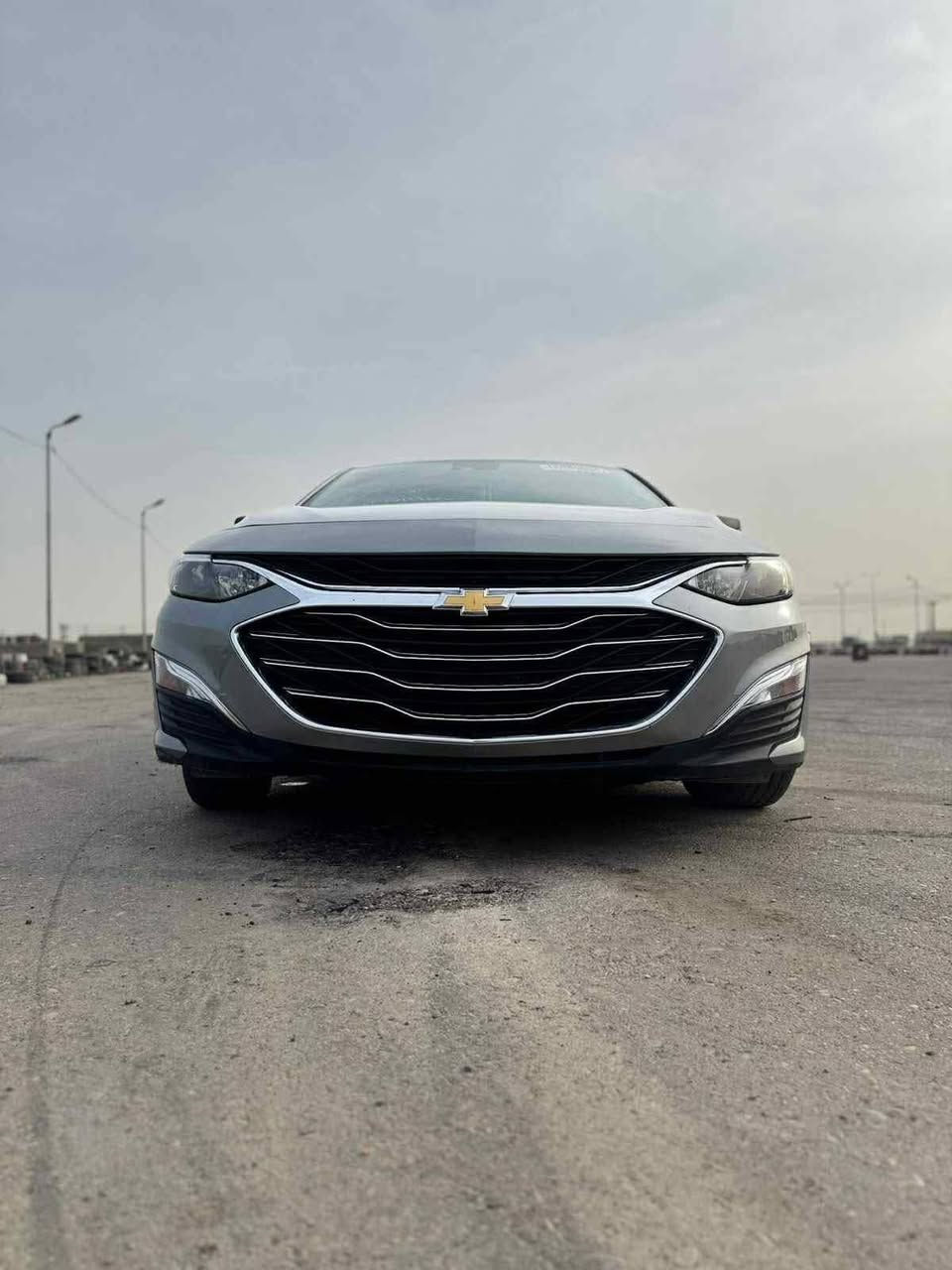 السلام عليكم
ماليبو 2023 فئه ls
نص مواصفات
ماشيه 52الف كيلو
سيارة خير من الله حادثه بس هذا الموضح بلصوره  الجاملغ متعدل وقبق الجنطه مبدل نفس الون فقط.
اكفلك الشاصي الوره والحوض 
كير محرك تبريد حداديه كفاله
بجم كبس 
السياره عوزه بس رقم وتترقم جميع المحافضات السعر
ب 120 وبيهه مجال
 للاستفسار الاتصال على الرقم 
***********
