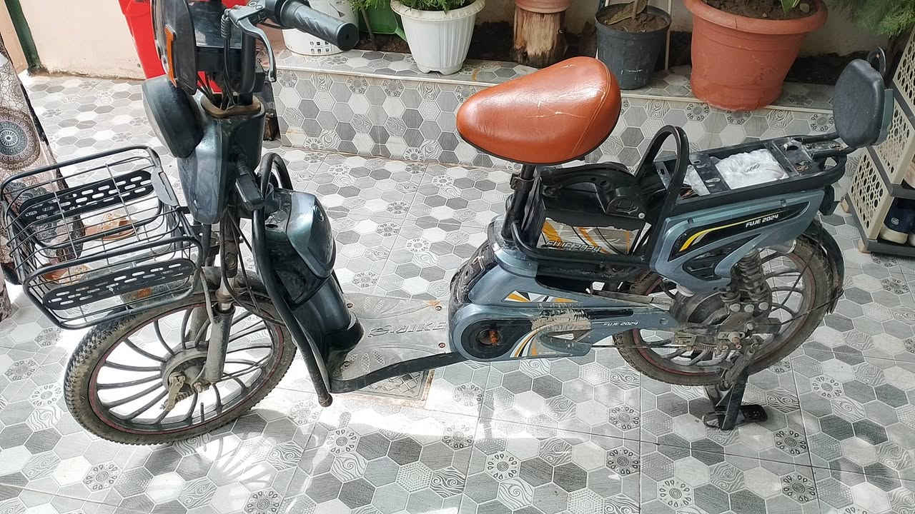 للبيع بطاريات منتهية 
شغال كامل بس يحتاج بطاريات أدفع سعر إذا عجبني ابيعك


**إذا كنت صاحب هذا الإعلان وتريد حذفه لأي سبب، رجاءا أرسل رسالة إلى الدعم الفني**