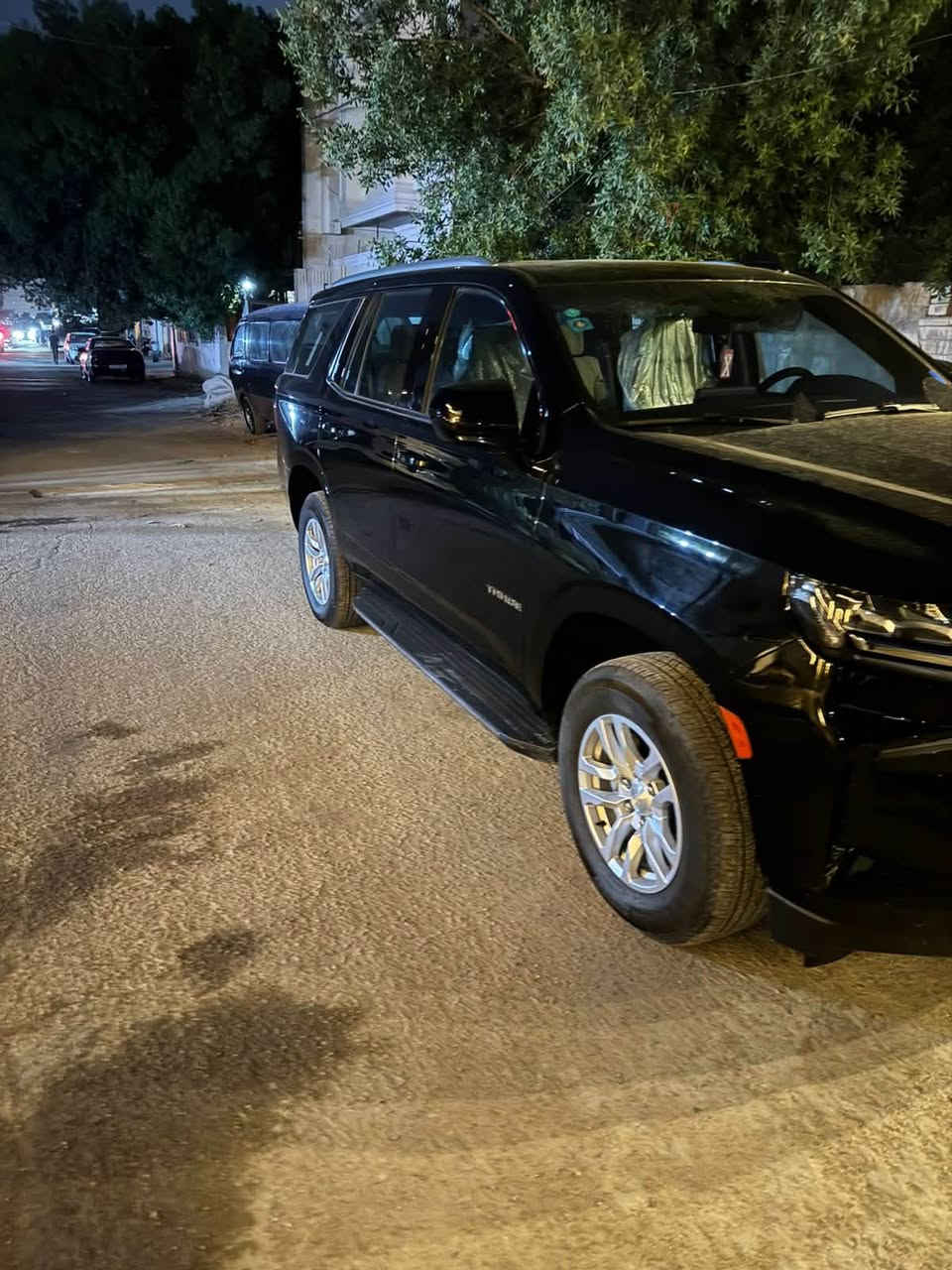 السلام عليكم تاهو فه LS  كفاله عامه مغلفه Ppf موديل ٢٤ جديده معنئ الكلمه ماشيه ٢٦ ع وضع شركه 
السعر ٤٨٠ وبيهه مجال قليل رقم بغداد بسمي
 تحويل ثاني يوم 
***********
