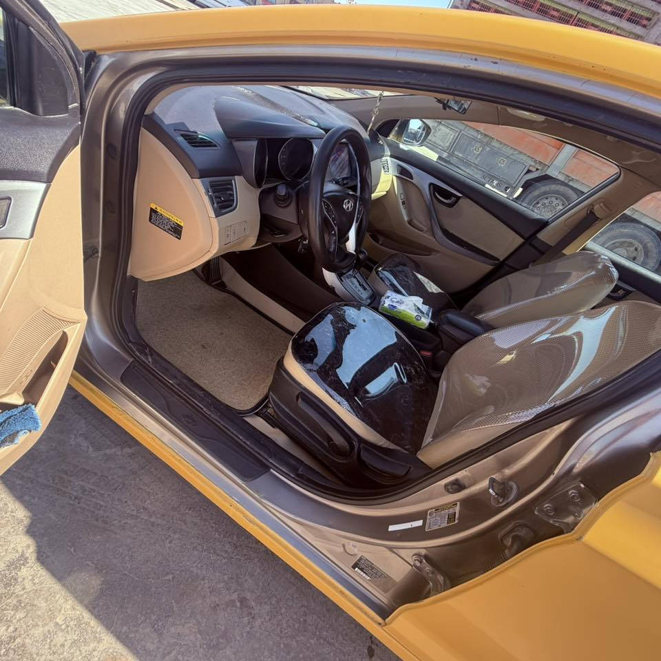 السلام عليكم ل انتره مديل 2013 امريكي رقم بابل تحويل مباشر مصفره وكامله

محرك وكير تبريد صدر تاير وغرفه كله جديد حادثه جاملغ وبنيد 

مكاني الديوانيه سعر 92 وبيه مجال 
***********
