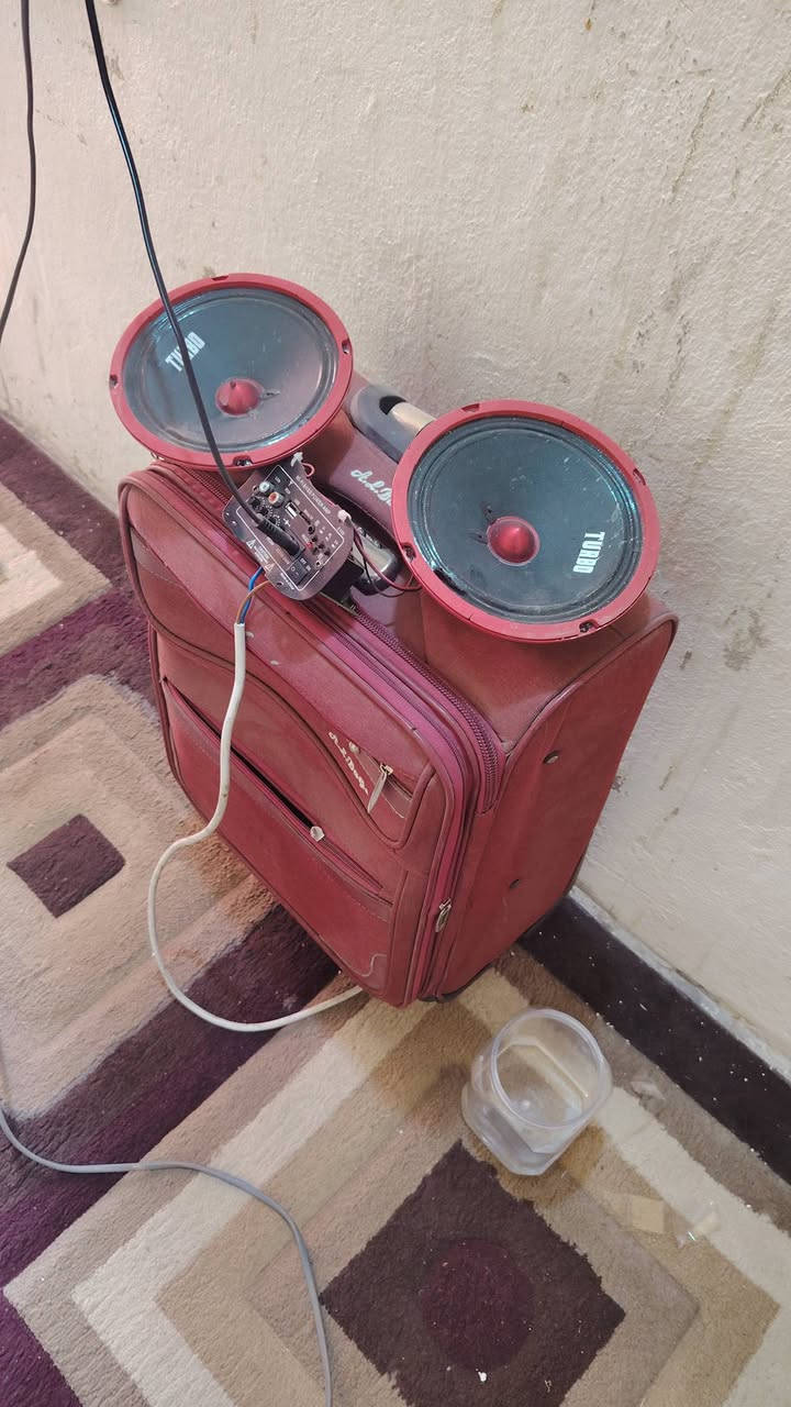 سلام عليكم كفر جيتي ار بي نواقص راس لايت وتريشه السعر 50 الف لان اصلي صح البجم بي ضرر بس الصلي....  سماعات تيربو اصلي اذا مو اصلي ترجعهن من ابيعلك بل باب مالتنه السعر 30 الف...  صالنصه بلادي اصلي السعر 35  ولكل حاجه فقلها العنوان بغداد مدينه الصدر  ـــ *********** شغال عل خط وبي وتساب فيس مامتواجد كلبي
