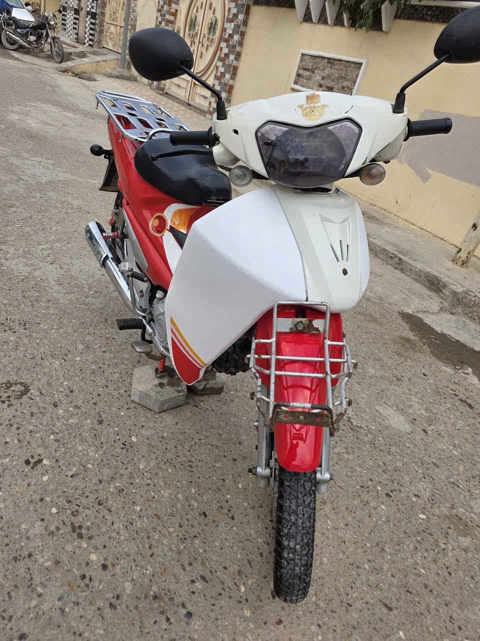 سرفيز للبيع كامل اي نقص مابي
موديل ٢٠١٦ 
السعر ٦٧٥ 
***********
