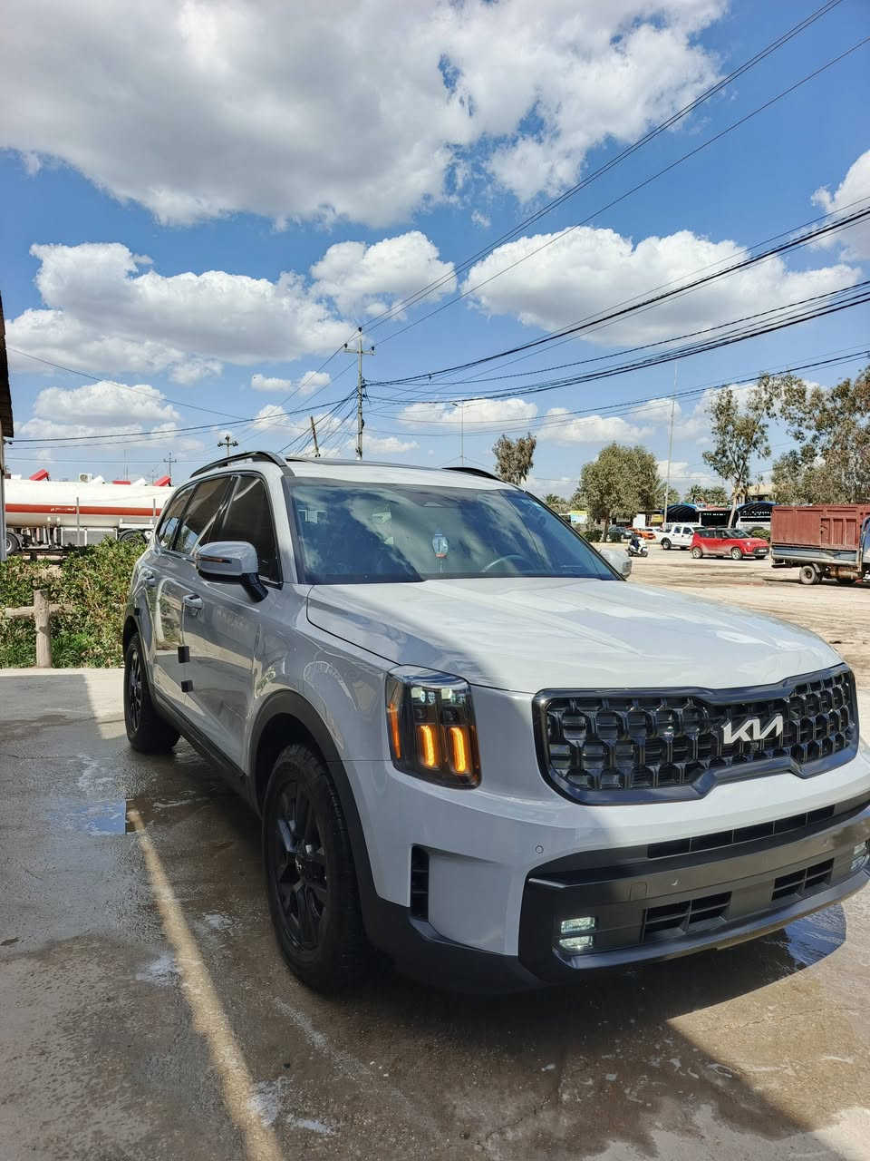 تحيه طيبه 🌹
كيا تولورايد 2024 Sx برستيج XPro أعلى فئة 
بدون رقم منفيس باسمي تترقم جميع المحافظات عدا الإقليم
لون سمنتي مميز
      ...فول مواصفات ...
بانوراما 
5كامرات محيطه
ستيرن هزاز عند الخروج من المسار 
قياده ذاتيه
سقف كنتار 
شفتات ستريت
رادارات محيطه
بردات خلفيه 
تدفئه وتبريد بلكشنات الامامي والخلفي
تحديد مسار
جنطه كهرباء 
7راكب
كشن مساج
مرايه وسطيه تجي كامره
سايد بريك بصمه اوتو تلقائي 
تشغيل عن بعد 
إشارة ترحيب
اناره محيطه داخليه متغيره 
6 انظمه قياده 
تدفئه بلستيرن
متحسس فتح الجنطه تلقائي عند الاقتراب 
اعلى فئه بتلورايد 
حادث فقط جاملغ مامي مبدل 
شرط شاصي راديترات مكفولات 
ماشيه 19الف
السعر 290 ورقه
سياره مال جناي 
العنوان 
بابل/المسيب 
***********
