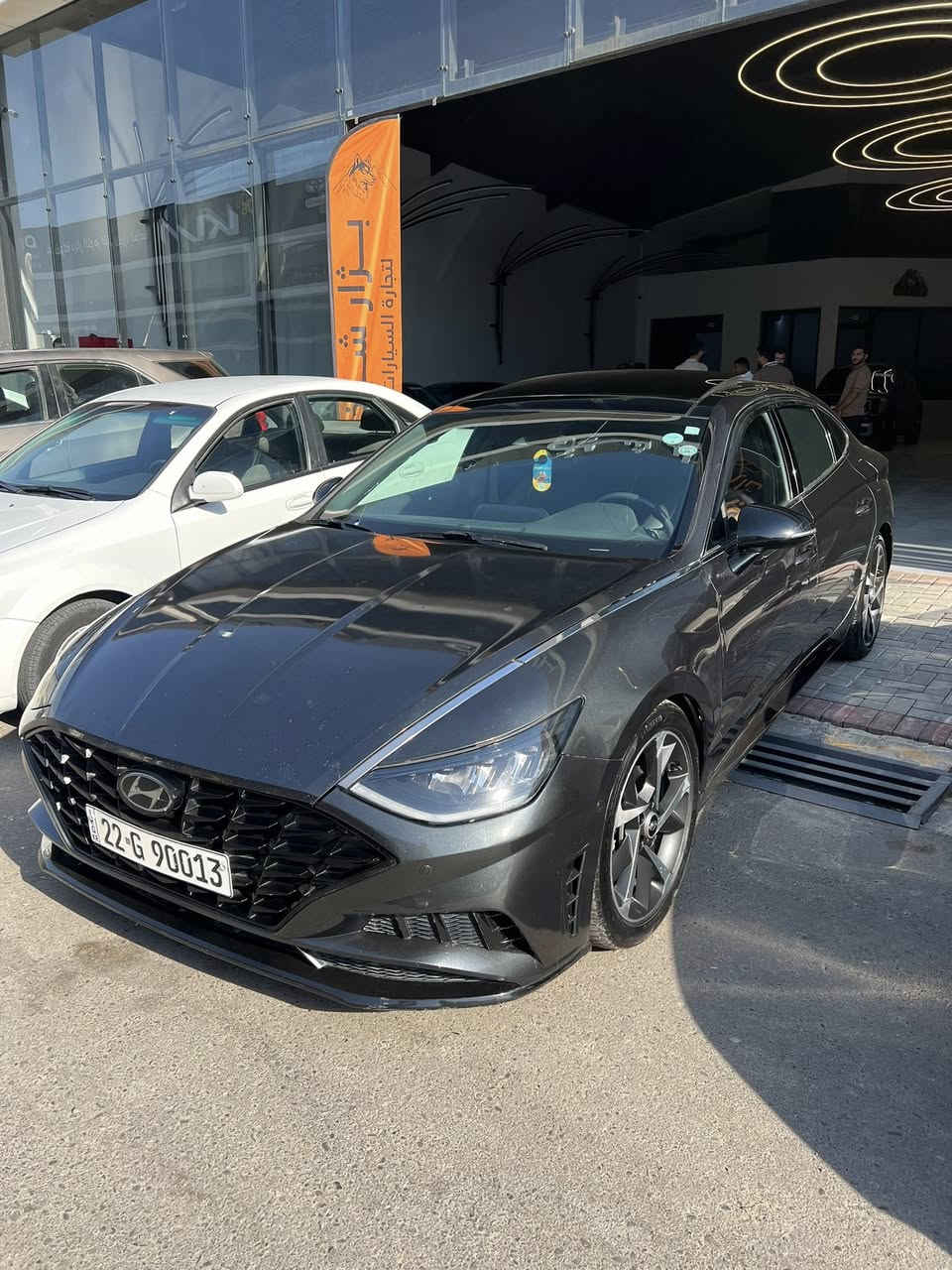 سوناتا لمتد فول2023 فول
بانورما 
محرك تيربو15 المرغوب طياره🚀
كشنات جلد 
حساسات بل مري 
لادار بل مري
حساسات بل دعاميه
شفتات ستيرن
شاشه كبيره
سياره فول بعد بيها موصفات
للبيع 157 ماعتقد اكو هيج سعر وبيها مجال
 
سونار موجود بل منشور كندي السياره

مكاني الموصل ***********
