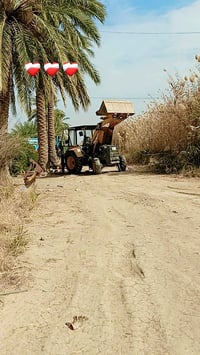 حفاره البيع  موديل 1999  بيها تبخير بسيط كلش بدون تنقيص  نقصه جامه و ك...