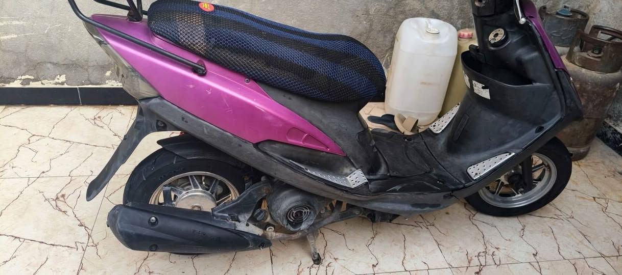 ماكس عدله مفتوحه مكينه ناعمه 
كفر مثل ماتشوف بعينك 
من الشغل للبيت الدراجه مامتعوبه 
تواصل عله رقم  ***********  او خاص مفتوح سعر خاص
