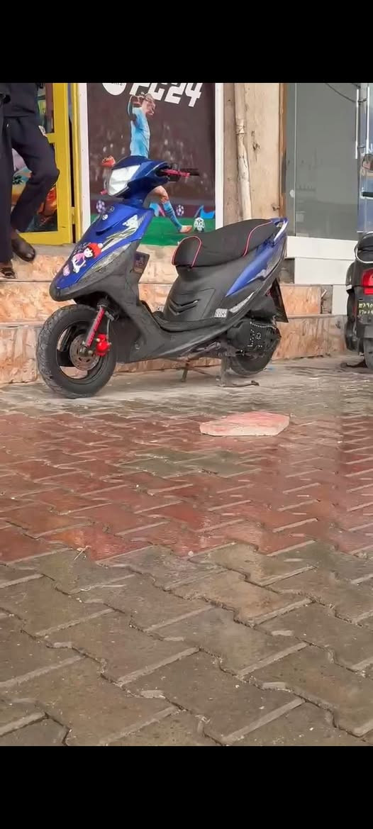 ماكس عدله للبيع درجه حلوه كلجات رياضي يداد RGS قبق عمبار RGS ختم واحد قبق كلجات رياضي اصلي كهربائيات كله شغاله تصل وبيك خير وتدلل ***********
