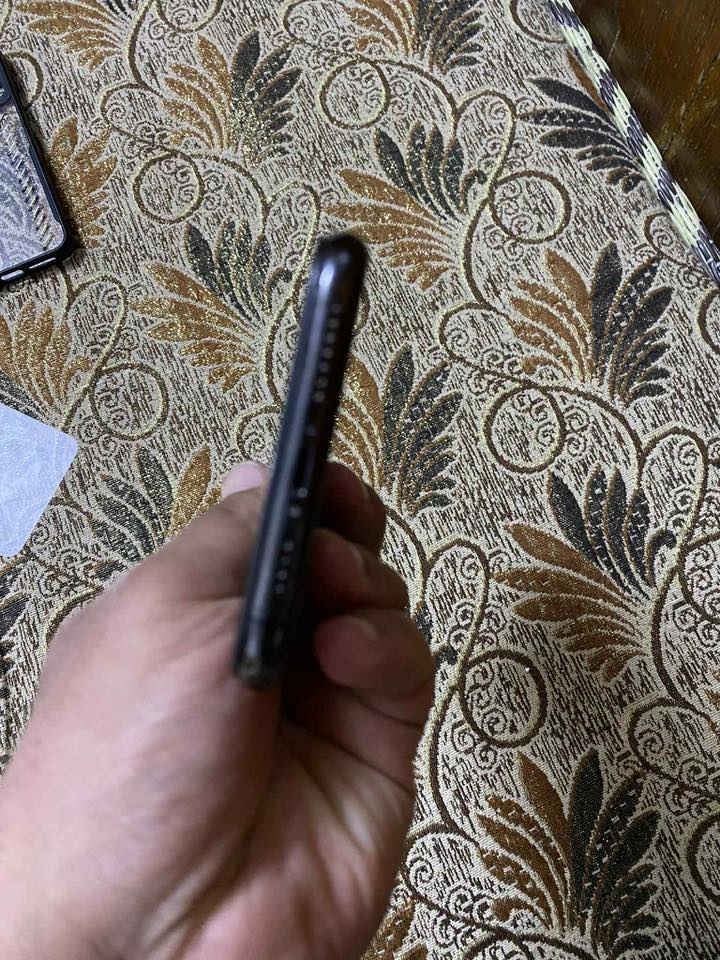 ايفون 11 برو ماكس للبيع
ذاكرة. 256.  تك سيم SIM
+شريحه كترونيه 

بطارية 100 مستبدلة 

نموذج M  نظافة الجهاز 99%

فيس ايدي واكف 

سعرو. 300. الف بي مجال حك جيتك 

تواصل خاص أو اتصال ***********
