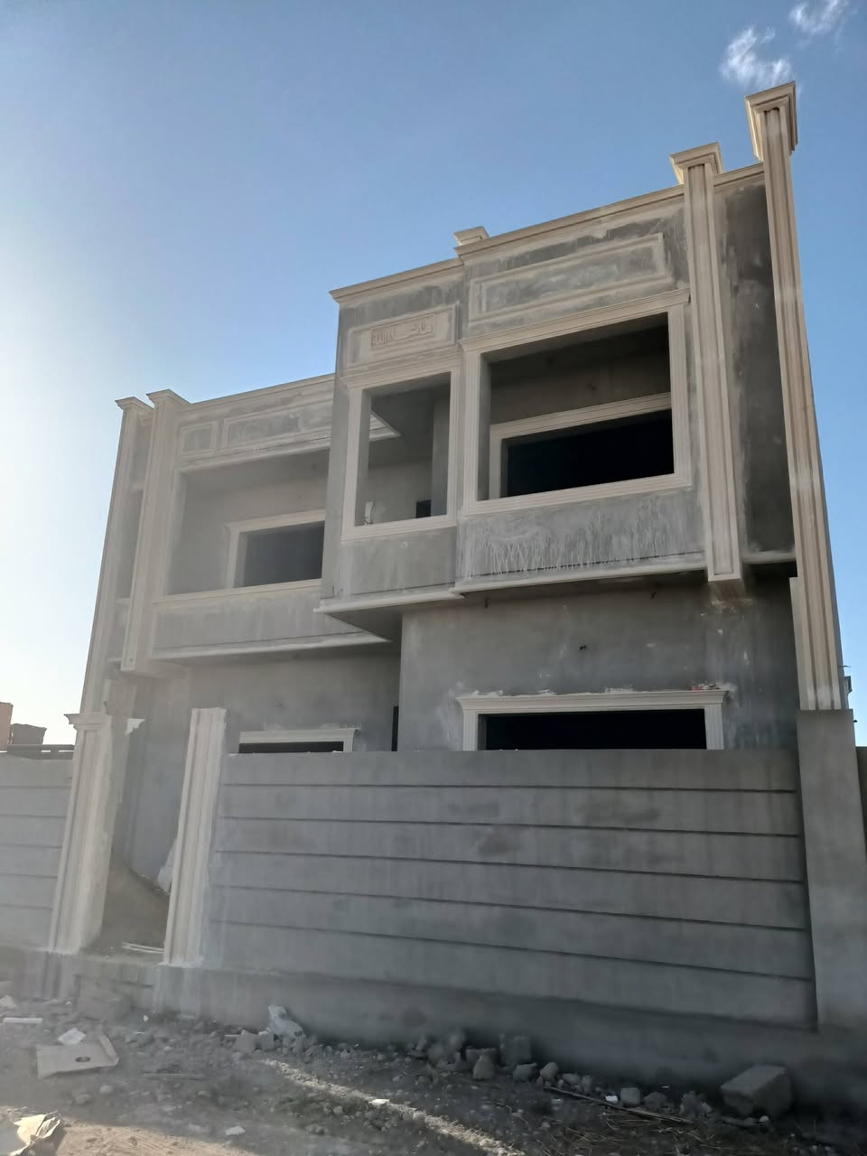 اسطة ديكور فلين وصبغ شغل درجة اولى وسعر مناسب خابر وتدلل ***********
