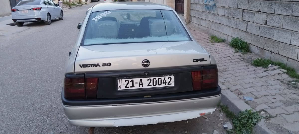 السلام عليكم من بعد اذن الأعضاء اوبل فكترا موديل 94 رقم سليمانيه دولي گير اوتوماتيك مكينه حجم 2000 السياره مكفوله من الضربه والصبغ بيها مكانات تقحيل السياره من فضل الله جاهز من كل شي مكينه كير كهربائيات صدر دواخله كلش حلوه واصل تبريد السياره متواجدة بكركوك(الحويجه)تحويل مباشر السعر 46$وبيها مجال قليل حك الجيه للتواصل الاتصال(***********)وات ساب او(***********)
