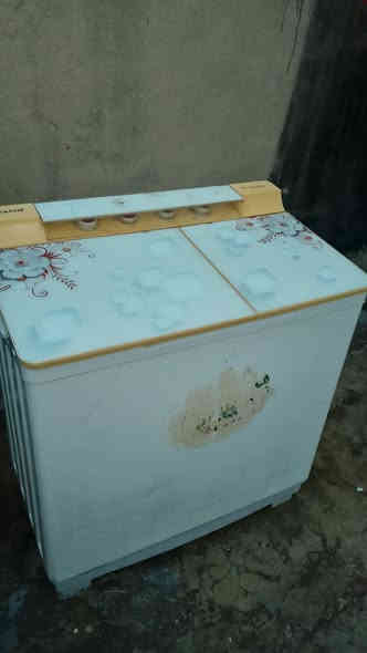 غساله للبيع حجم كبير شغال بشرط سعر 55 الف بيها مجال قليل *********** كركوك حي العروبه
