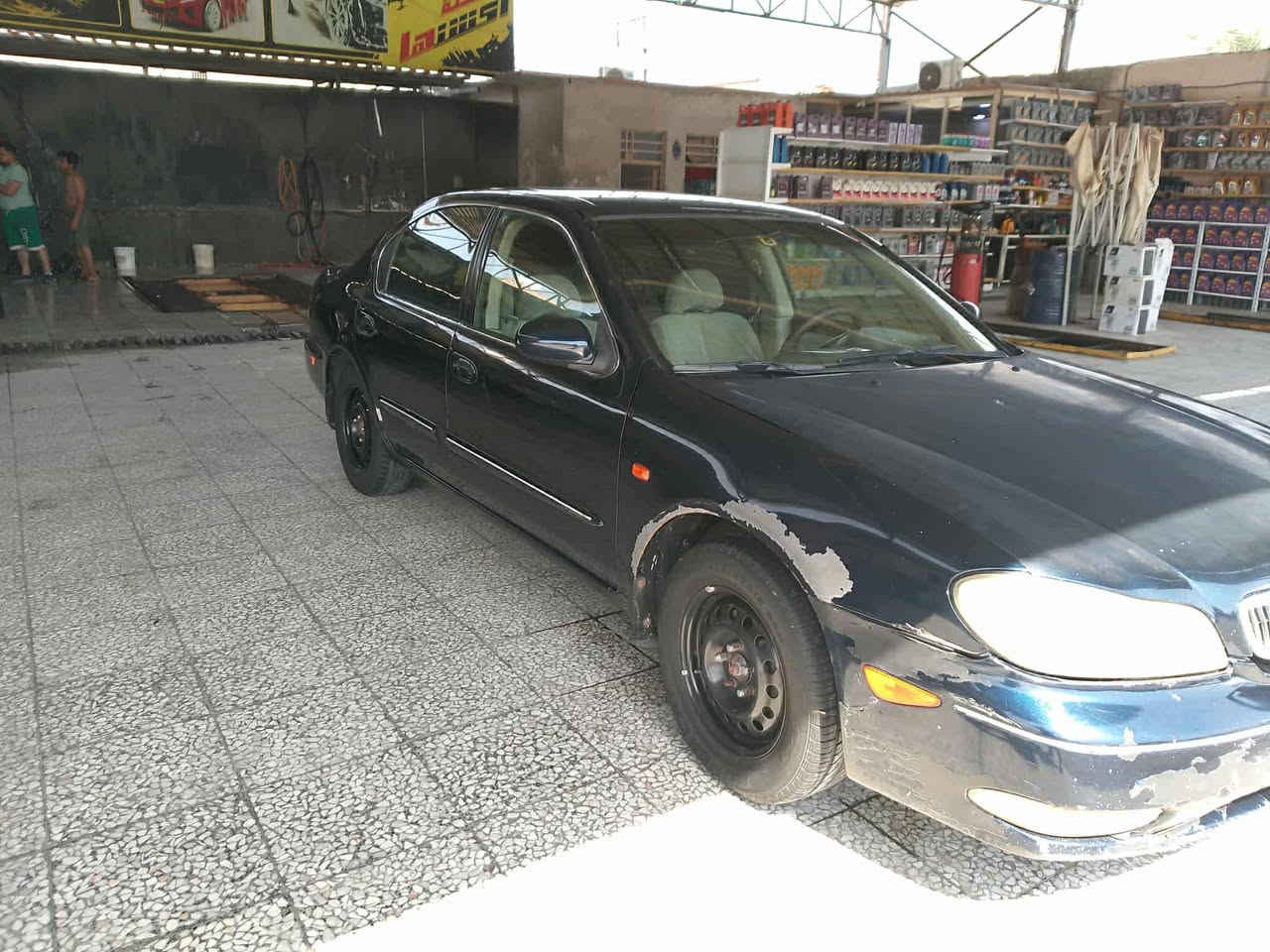 موديل 2001 مصبوغه جماليه كامل اني نقص مابيه صدر امامي خلفي جديد قبل سبوع شديته منضومه تبريد جديده منضومه بانزين جديده  مكفوله من الضربه بيع او مراوس بايفندر ***********. عنوان بغداد
