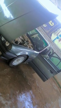 بي ام دبليو ٥٢٠ • ١٩٩٠ • كير عادي