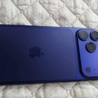 ايفون اكس ماكس محور ١٧ برو ماكس ذاكرة ٢٥٧ مستبدل بطارية فقط والشاشة ال...