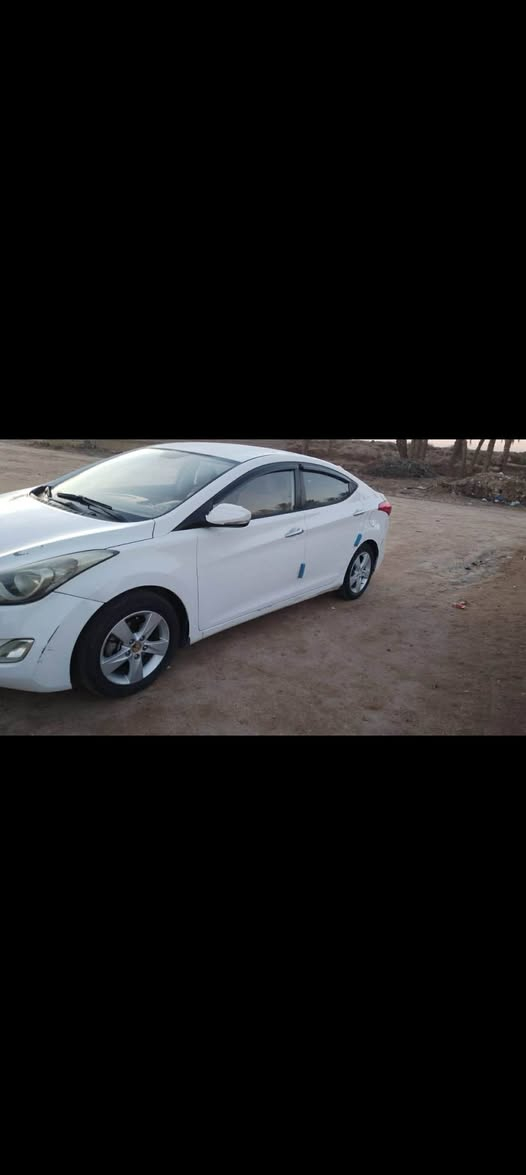 النترا خليجي موديل ٢٠١٤ كفاله عامله بس باب بيها صبغ ودوسه صبغ السياره جاهزه من كل شي   بسمي تحويل ثاني يوم مكينه ١٨٠٠ السعر ١١٢ وبيها مجال مكاني الناصريه  ***********
